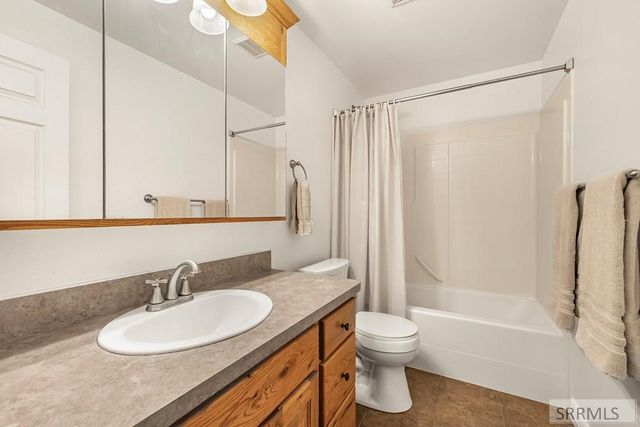 3930 E John Adams Parkway, Idaho Falls, ID 83401