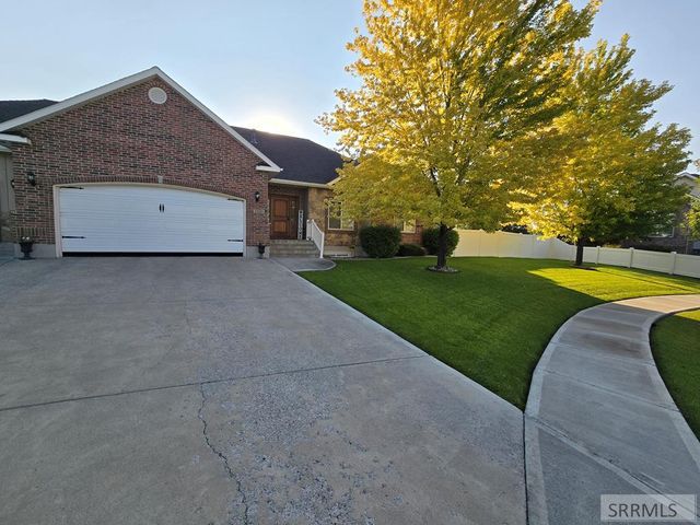 3930 E John Adams Parkway, Idaho Falls, ID 83401