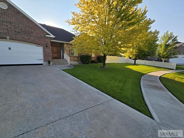 3930 E John Adams Parkway, Idaho Falls, ID 83401