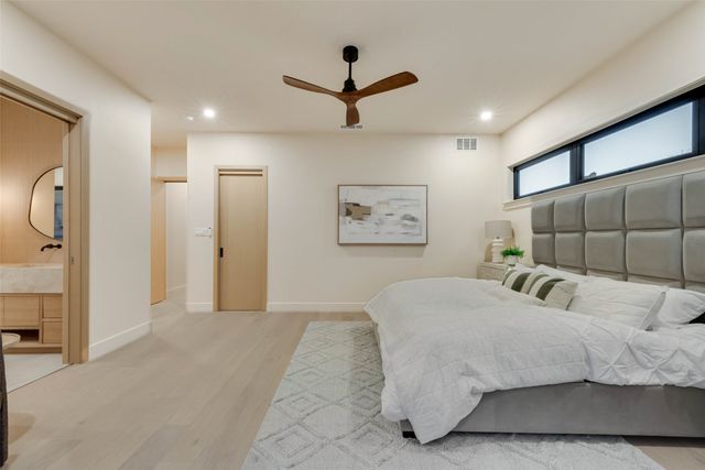 1622 Sylvan Avenue, Dallas, TX 75208