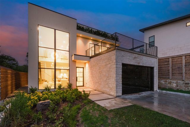 1622 Sylvan Avenue, Dallas, TX 75208