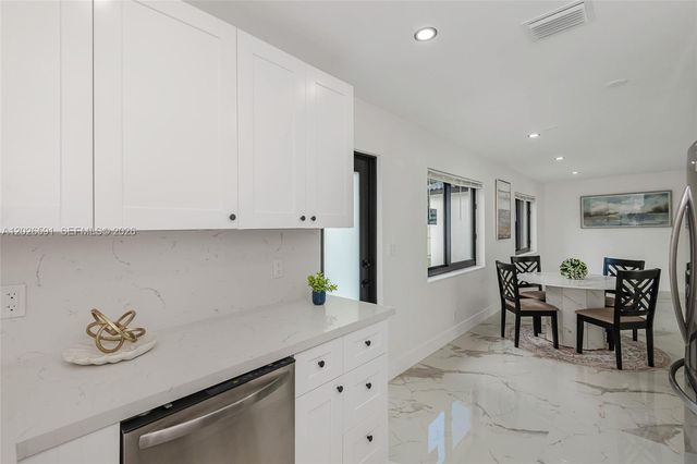 537 S 29th Court, Hollywood, FL 33020