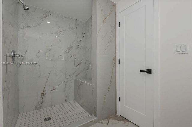 537 S 29th Court, Hollywood, FL 33020