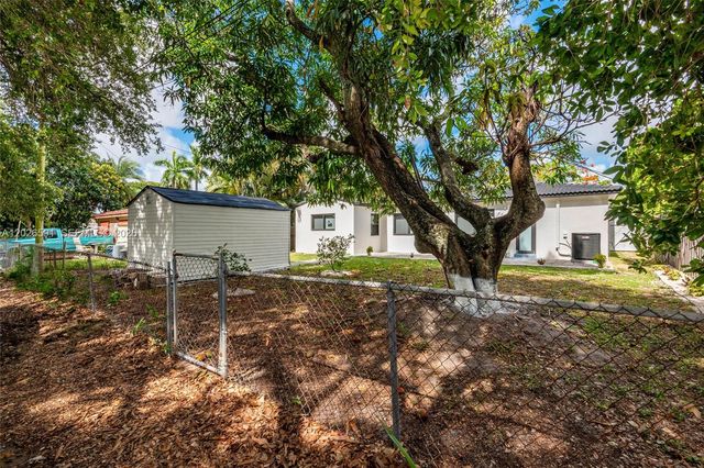 537 S 29th Court, Hollywood, FL 33020