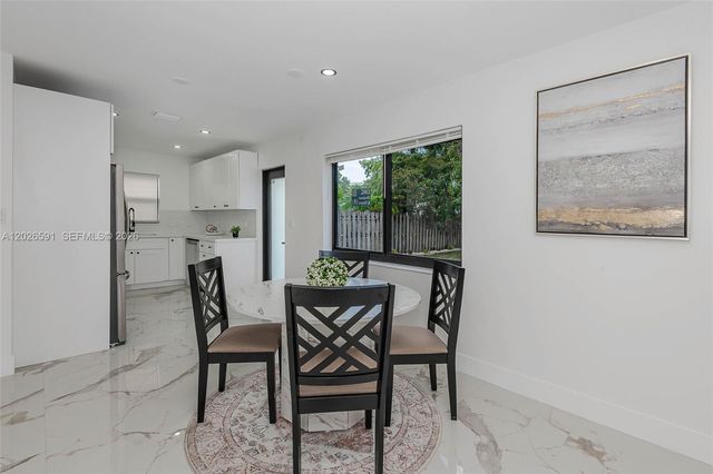537 S 29th Court, Hollywood, FL 33020