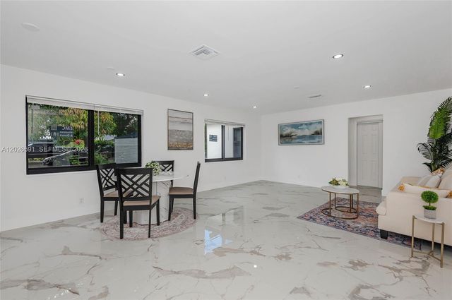 537 S 29th Court, Hollywood, FL 33020