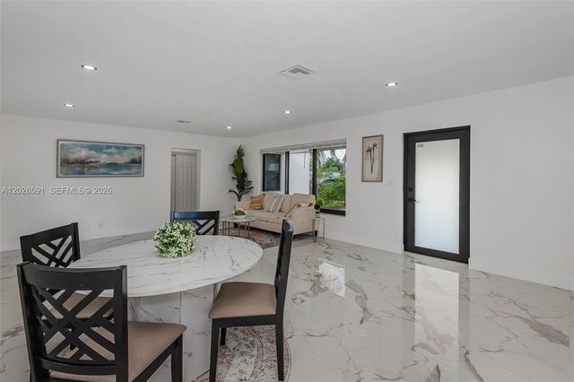537 S 29th Court, Hollywood, FL 33020
