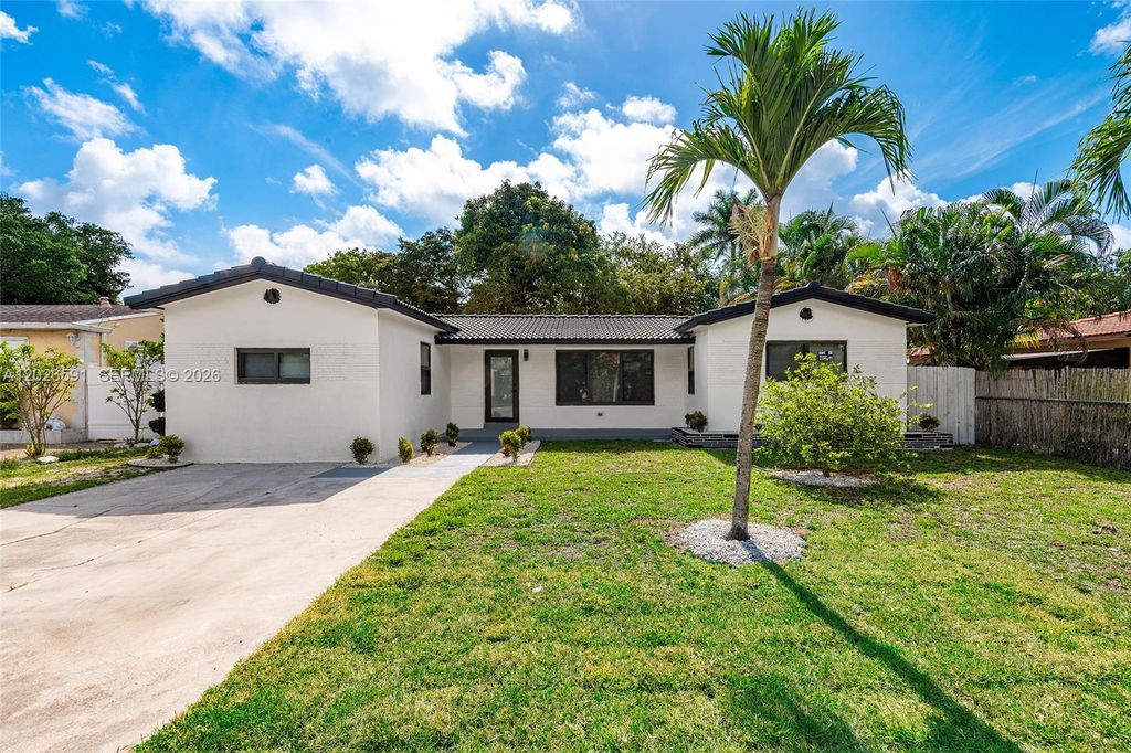 537 S 29th Court, Hollywood, FL 33020