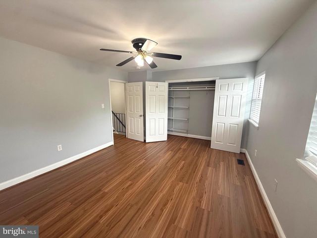 14870 EMBERDALE DR, Woodbridge, VA 22193