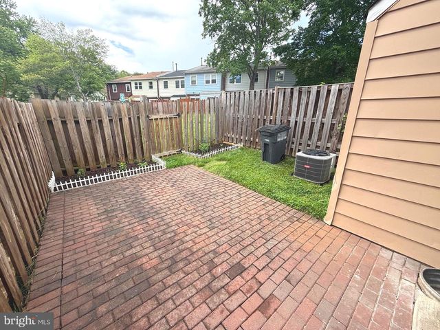 14870 EMBERDALE DR, Woodbridge, VA 22193
