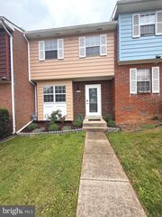 14870 EMBERDALE DR, Woodbridge, VA 22193