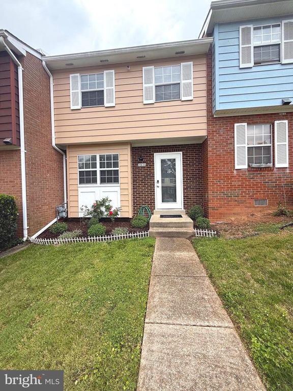 14870 EMBERDALE DR, Woodbridge, VA 22193