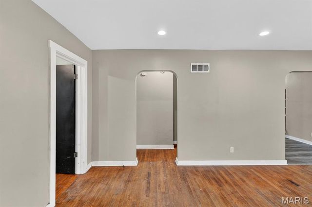 324 Averill, St Louis, MO 63135