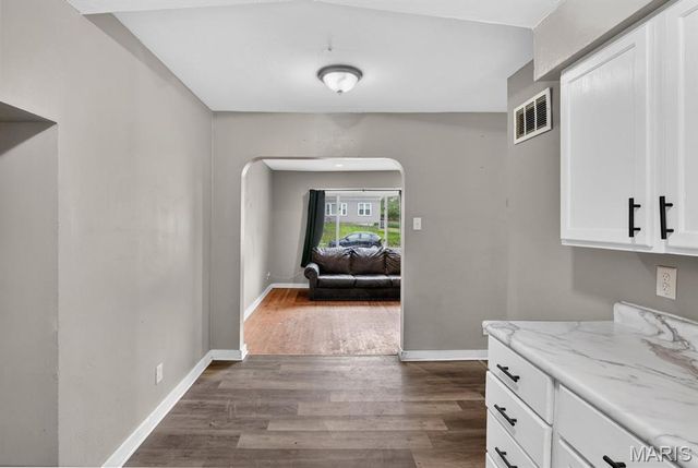 324 Averill, St Louis, MO 63135
