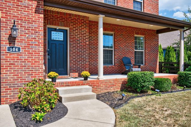104 Maxwell Avenue, Nicholasville, KY 40356
