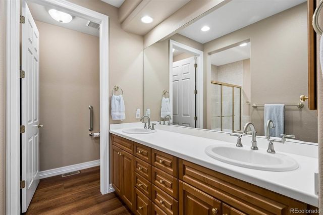 8526 W Quarles Place, Littleton, CO 80128