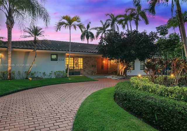 524 Oleander Dr, Hallandale Beach, FL 33009