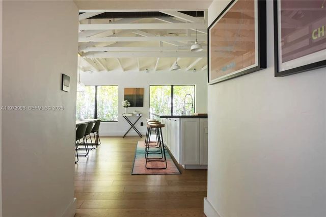 524 Oleander Dr, Hallandale Beach, FL 33009