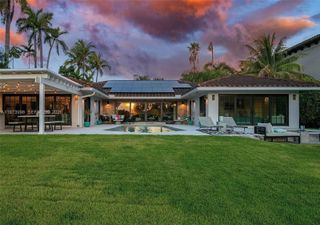 524 Oleander Dr, Hallandale Beach, FL 33009