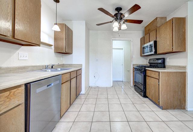2606 Cheyenne ST, Leander, TX 78641