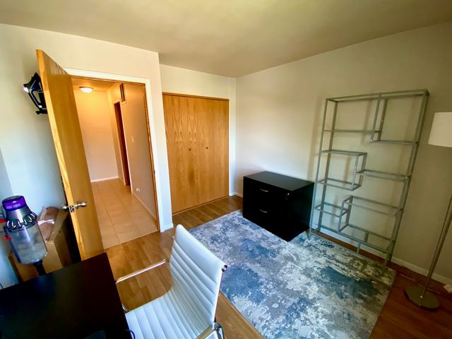2346 Old Kings Court 2346, Schaumburg, IL 60194