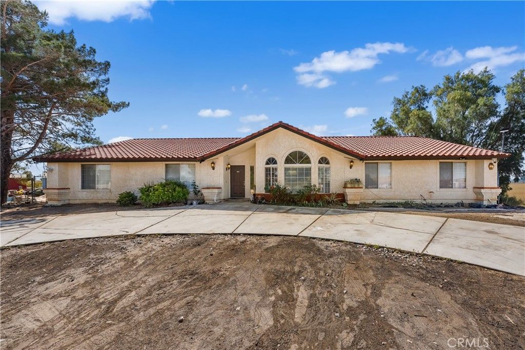 Image 1 of property listing at 40508 E 154th Street, Lancaster, CA 93535