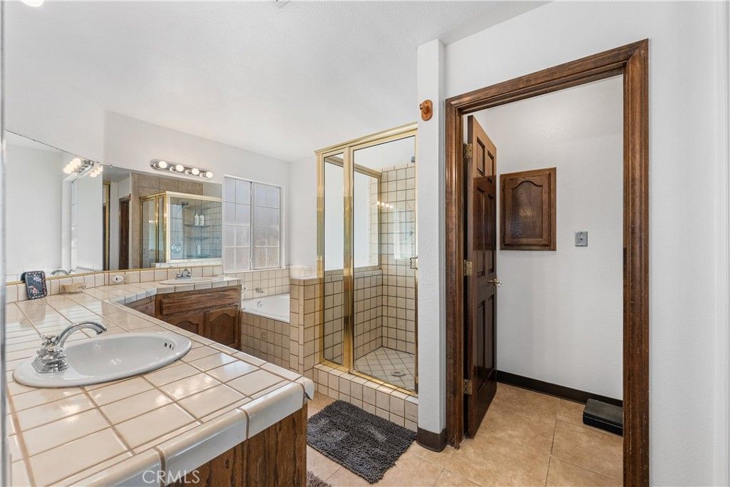 Image 14 of property listing at 40508 E 154th Street, Lancaster, CA 93535