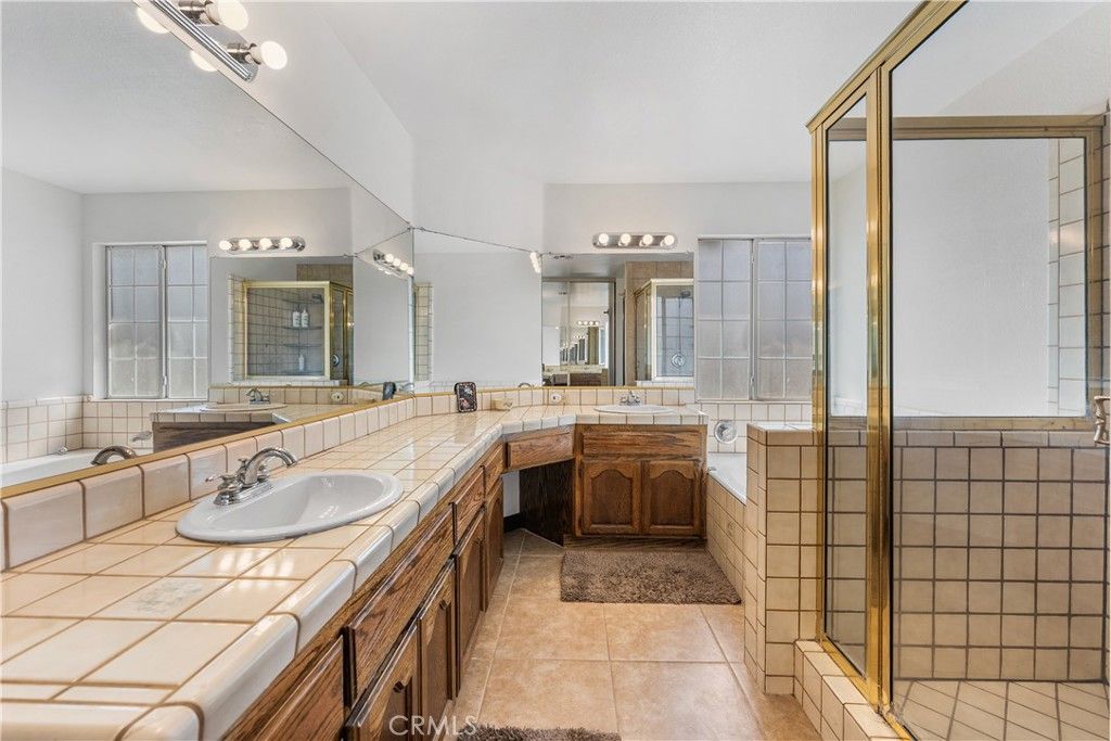 Image 16 of property listing at 40508 E 154th Street, Lancaster, CA 93535