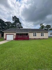 6321 Belle Terre Court, Fayetteville, NC 28304
