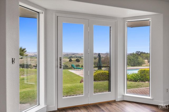 4205 High Grove, Templeton, CA 93465