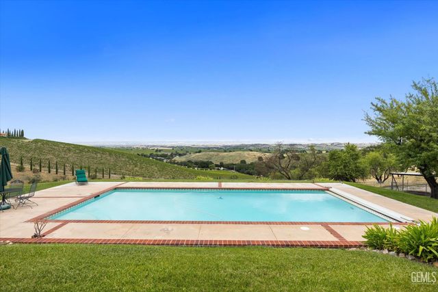 4205 High Grove, Templeton, CA 93465
