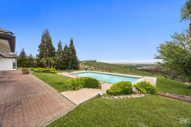 4205 High Grove, Templeton, CA 93465