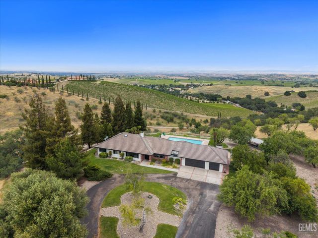4205 High Grove, Templeton, CA 93465