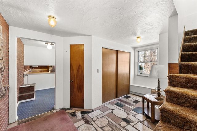 1920 Grandview Ave, Irwin, PA 15642