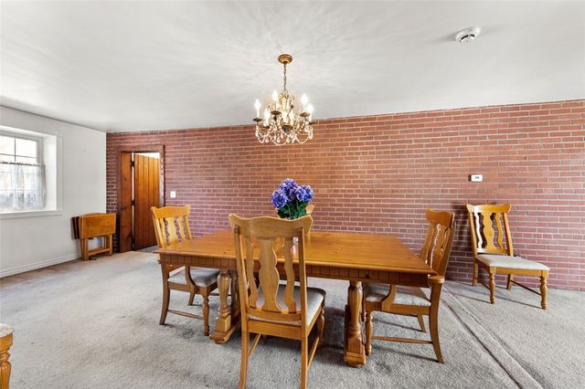 1920 Grandview Ave, Irwin, PA 15642