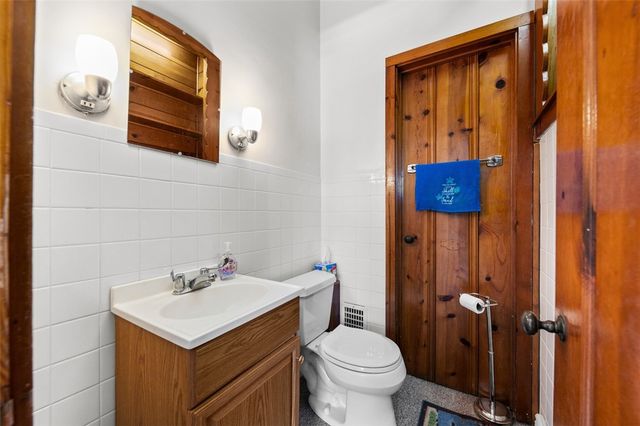 1920 Grandview Ave, Irwin, PA 15642