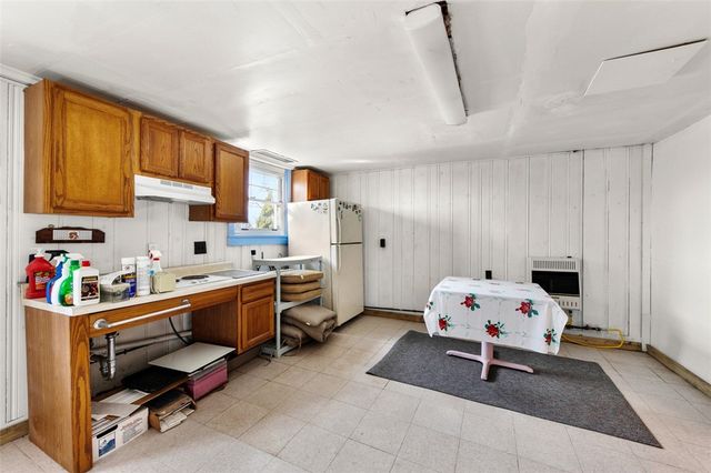 1920 Grandview Ave, Irwin, PA 15642