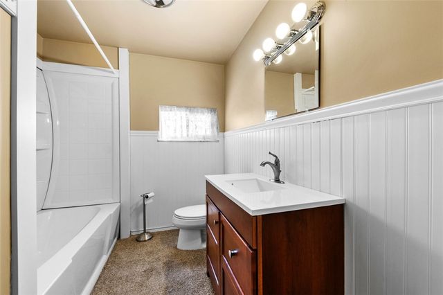 1920 Grandview Ave, Irwin, PA 15642