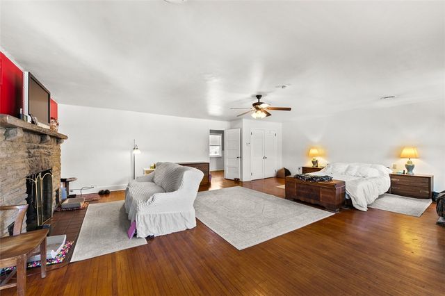 1920 Grandview Ave, Irwin, PA 15642