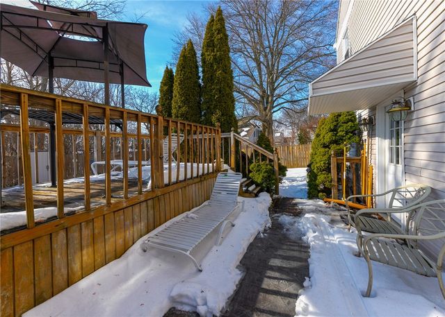 1920 Grandview Ave, Irwin, PA 15642