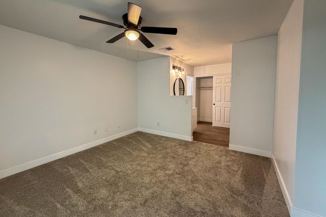 230 E Kennedy Avenue, Tulare, CA 93274