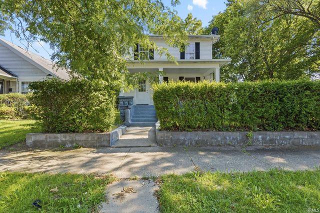 705 W Indiana Avenue, Elkhart, IN 46516