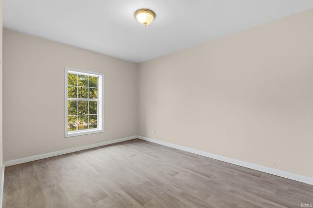 705 W Indiana Avenue, Elkhart, IN 46516