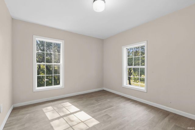 705 W Indiana Avenue, Elkhart, IN 46516