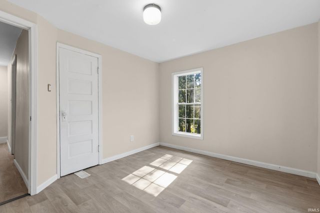 705 W Indiana Avenue, Elkhart, IN 46516
