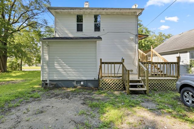 705 W Indiana Avenue, Elkhart, IN 46516