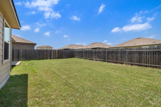 505 Golden Plains PKWY, Hutto, TX 78634