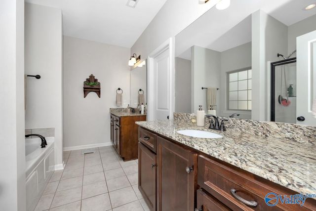 14469 Turnberry Lane, Athens, AL 35613