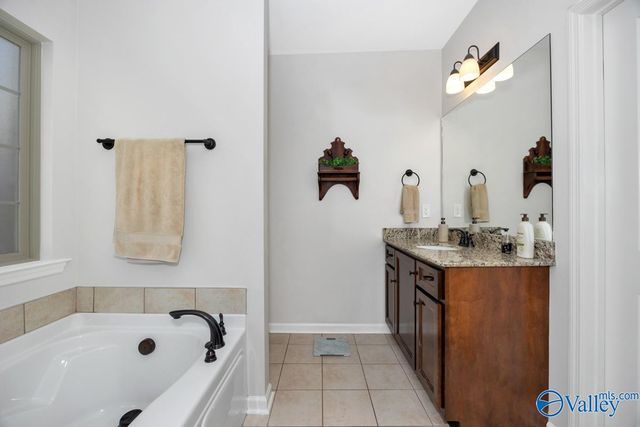 14469 Turnberry Lane, Athens, AL 35613