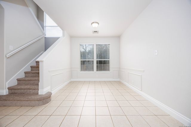 12 Lockspring, San Antonio, TX 78254